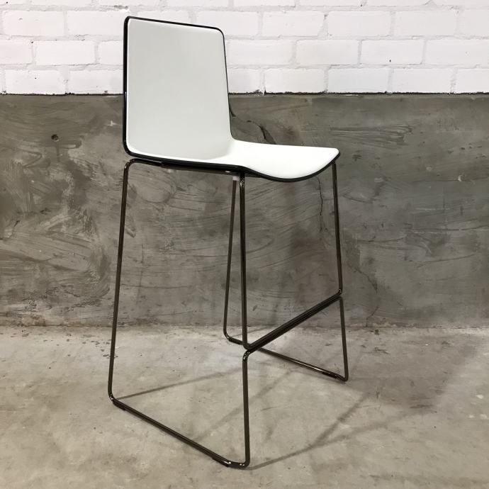 MARC SADLER DESIGN • Dizajnerske stolice i barske stolice  • Na upit