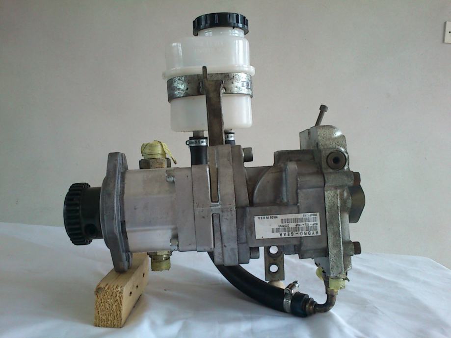 Hidraulička pumpa (dvostruka) i vibro elektromotor 12 V