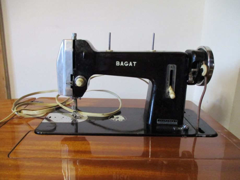 Mašina za šivanje Bagat-Jadranka (starinska)