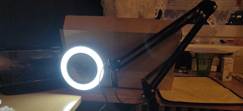 Stolno povećalo s LED lampom [BESPLATNA DOSTAVA]