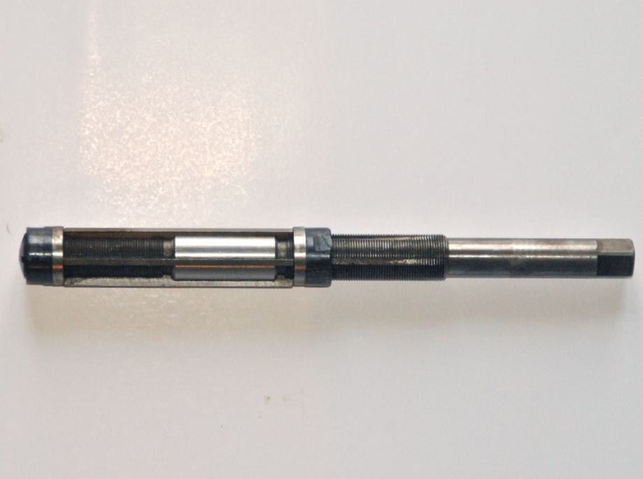 Razvrtač podesivi - štelrajber - rajber - trivela 24-27,5mm