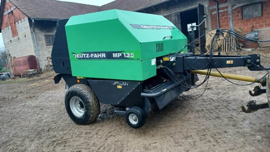 Balirka DEUTZ-FAHR MP 135