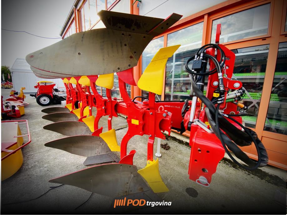 Plug POTTINGER SERVO 45 S plus 5 brazdi