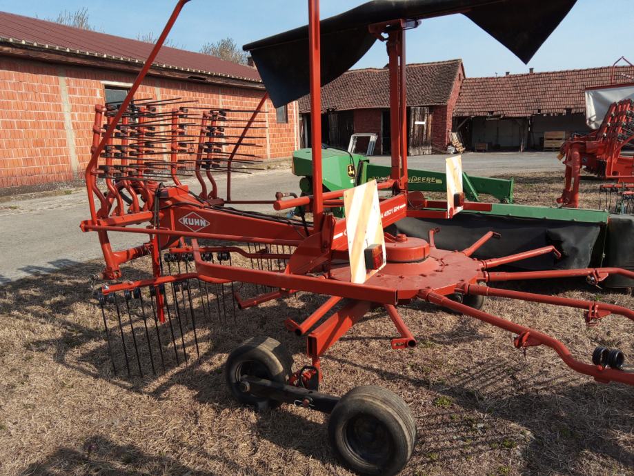 SAKUPLJAČ KUHN GA 4501 GM