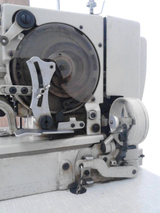 Šivaća mašina rupičarka ravna Singer 371