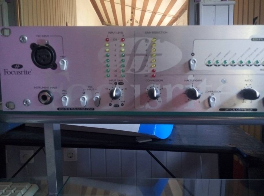 FOCUSRITE PLATINUM PENTA - rack predpojačalo/compressor,jako povoljno!
