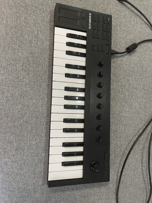 Native Instruments Komplete 32 (Midi Keyboard)