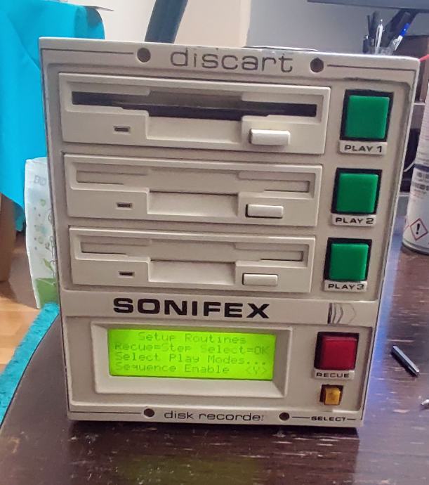 Retro Vintage floppy disk recorder SONIFEX DISCART DX300