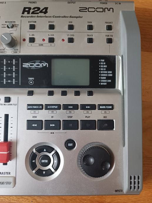 Zoom R24 usb audio interface, digital multitrack recorder