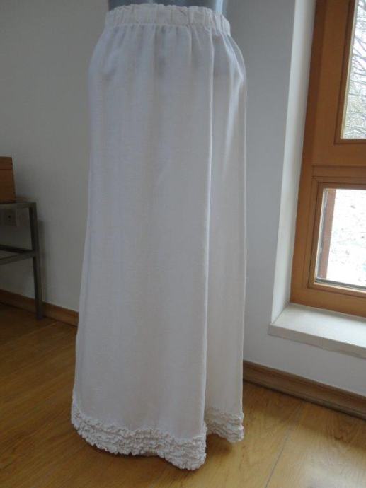 Lanena ljetna duga suknja, sa prekrasnim ukrasima, broj M