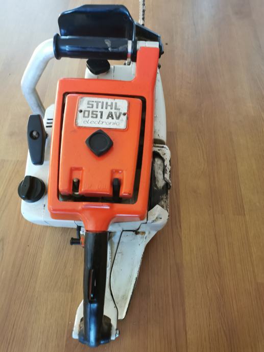 Motorna pila Stihl 051 AV electronic