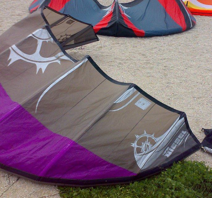 Kite Slingshot Turbo Diesel 8m + torba za samo 750kn