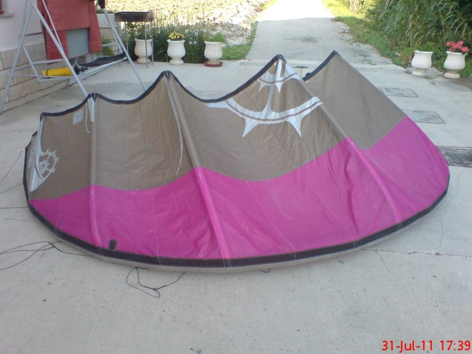 Kite Slingshot Turbo Diesel 8m + torba za samo 750kn