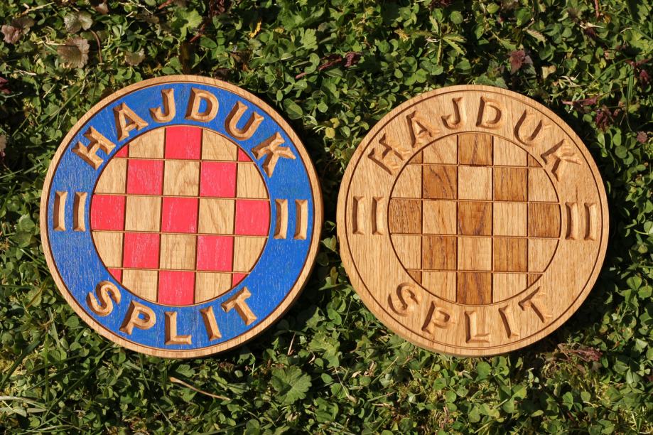 Hajduk grb drvo (hrast)