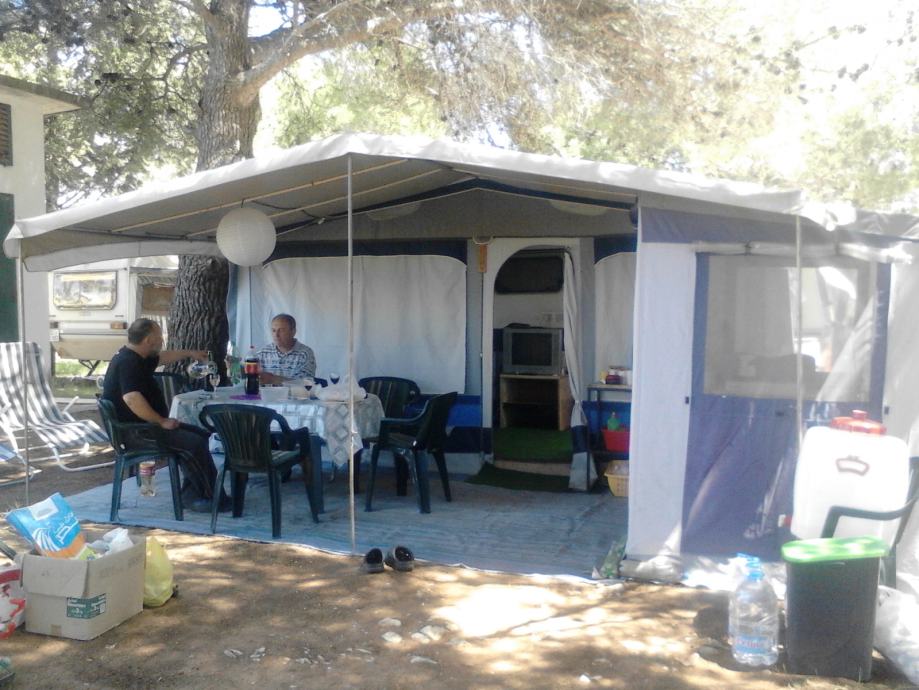 Kamp prikolica-Adria