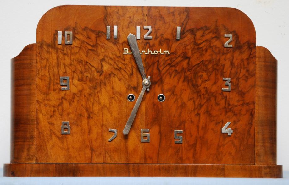 Komodni/kaminski Art Deco sat