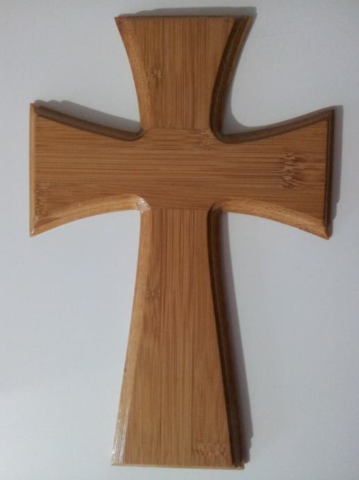 Križ od bambusa