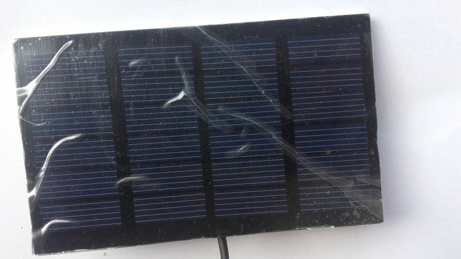 Mali solarni panel 5V 160mA sa kablom dužine 3 metra