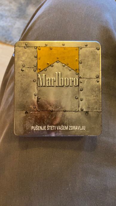 Marlboro tobacco / cigarette tin collectors