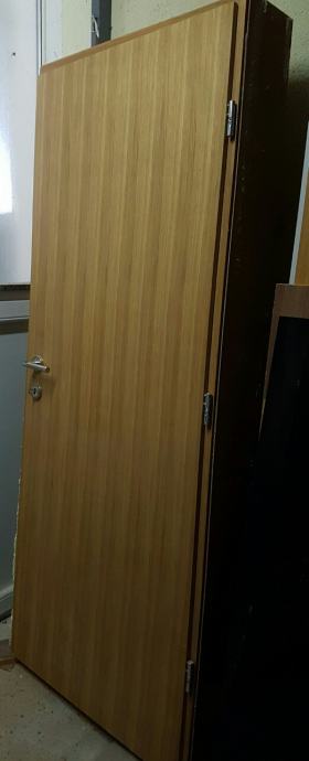 Sobna vrata -obostrano zaobljeni štok