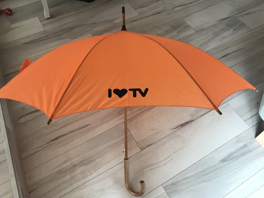 Veliki narančasti kišobran