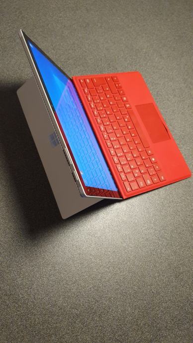 Microsoft Surface Pro 4 12,3" Core I5 128 Go SSD (occasion, Bon état Général)