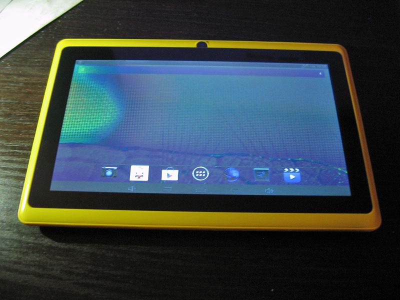 Tablet 7" 7 inch žuti Irulu AX742 Dual Core 1.5 ghz 8 gb kartica NOVO