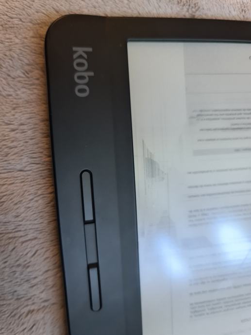 Čitač Eknjiga (Ebook reader) Kobo libra H2O razbijen ekran