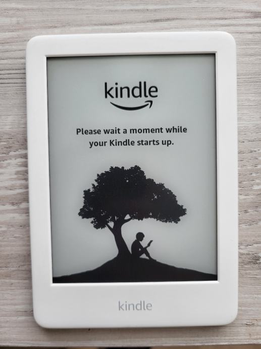 E book reader Amazon Kindle 2019