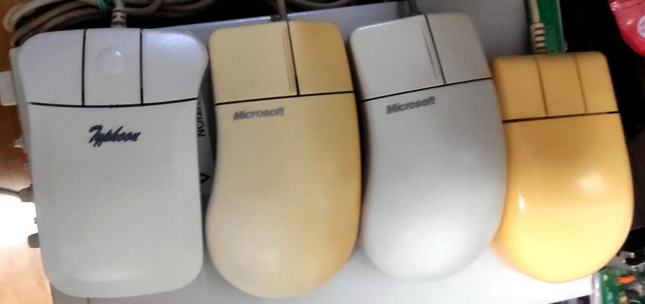 Tri neispravna retro miša serijski port ( DB9 ) Microsoft Serial