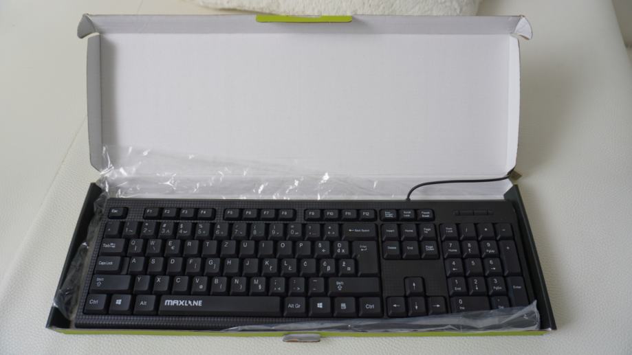 Maxline QWERTY tastatura tipkovnica keyboard NOVO