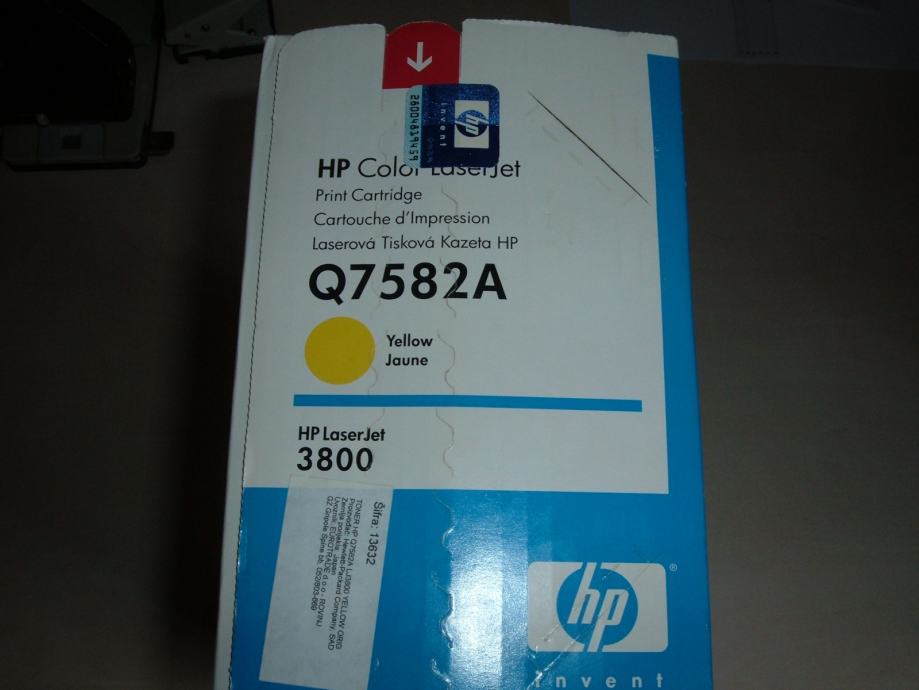 HP Q7582A yellow