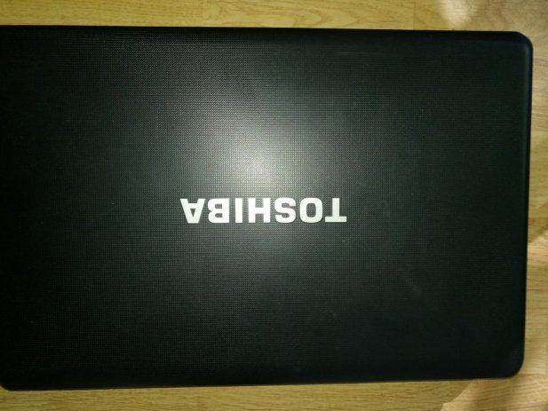 Toshiba c660d, 3 gb ram, 320 gb hard