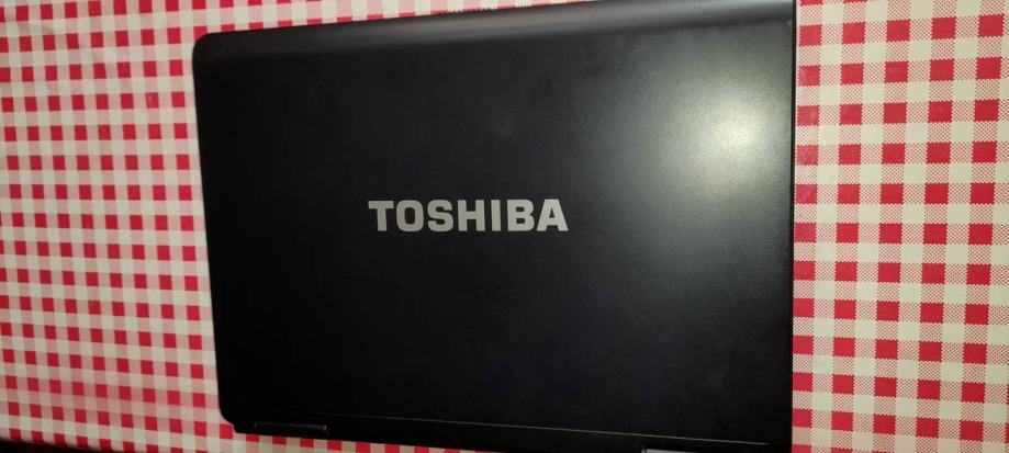Toshiba satellite L40-14b + torba
