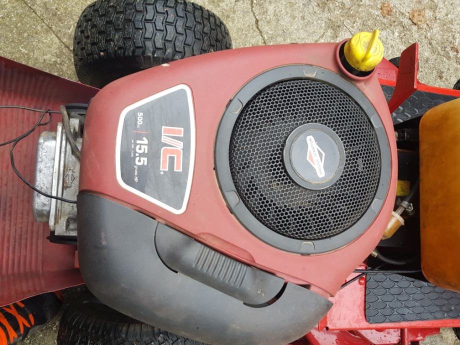 toro-wheel-horse-212-5-traktor-kosilica