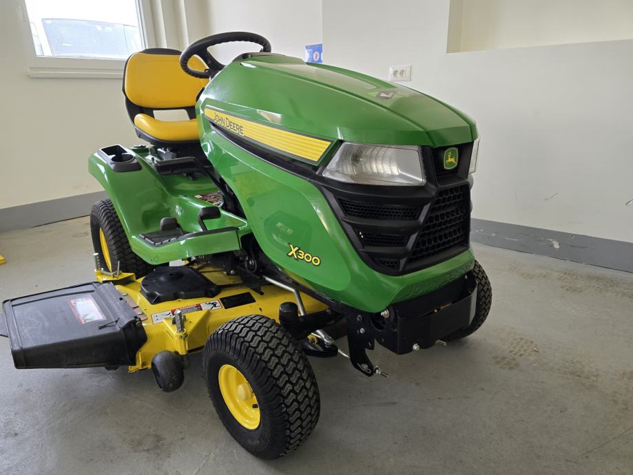 John Deere X300 Mahwerk