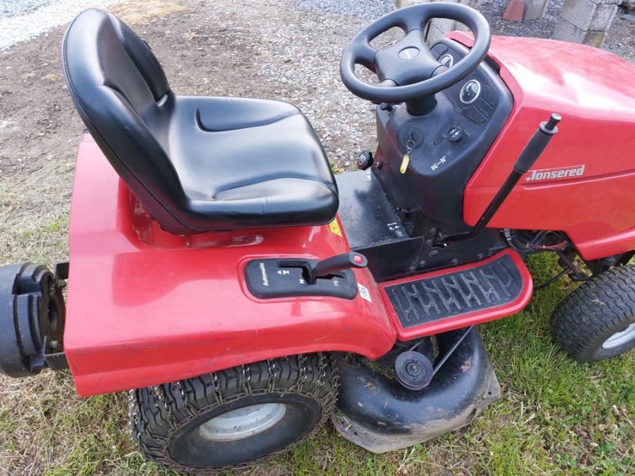 Traktorska kosilica Jonsered