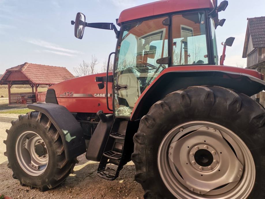 CASE MX 135