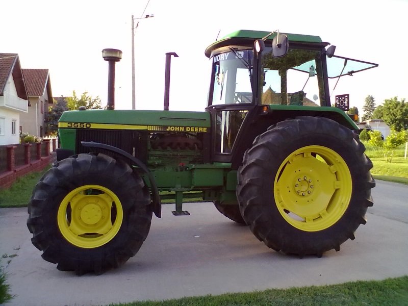 John Deere 3650