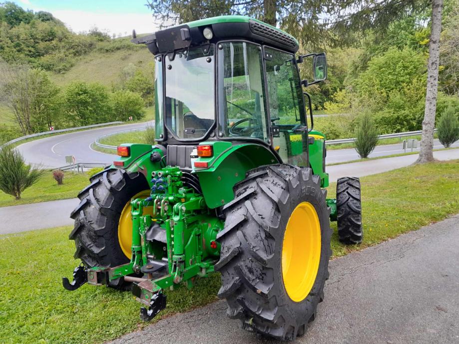 5215r JOHN DEERE 5215 F