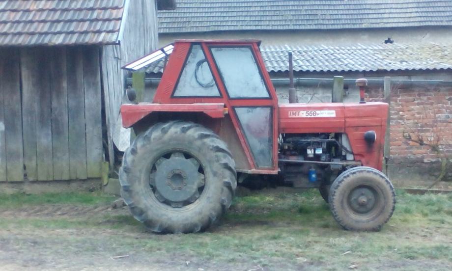 Prodaja traktora IMT 560