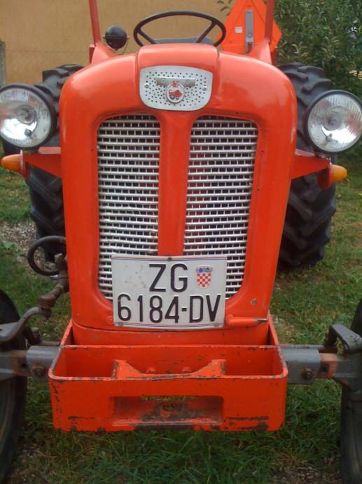 Prodajem traktor IMT 558 deluxe