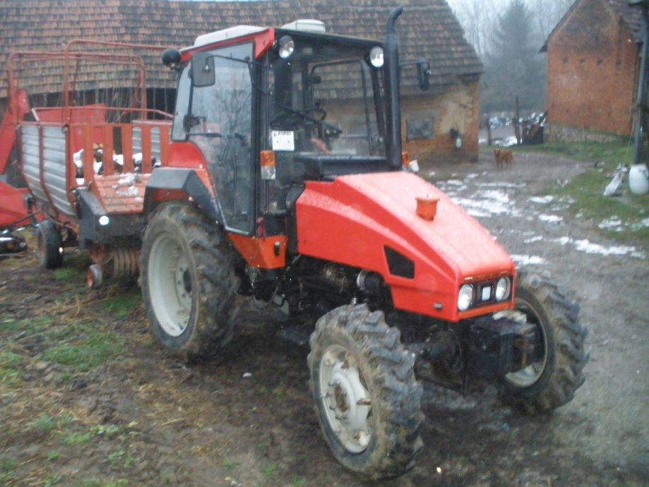 Prodajem traktor Rus Vladimirec VTZ 2048