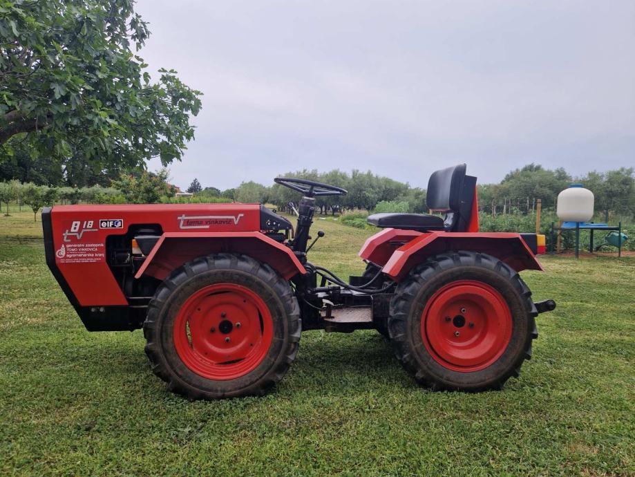 Rabljeni traktor TOMO VINKOVIĆ model TV 818 - odlično stanje - kao nov