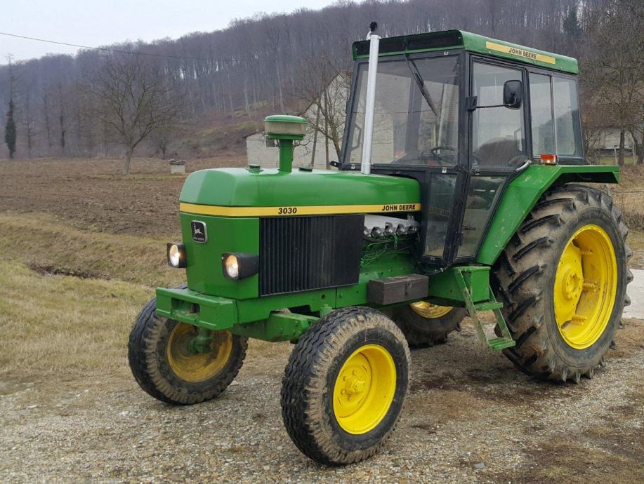 John Deere 3030