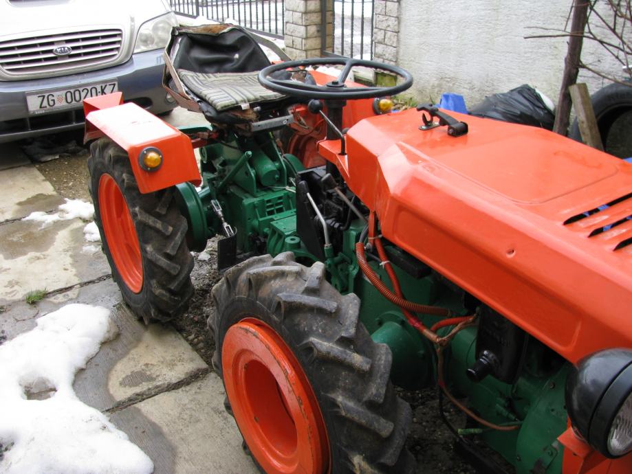 Traktor Tomo Vinković 420 83. godina sa ili bez priključaka, povoljno