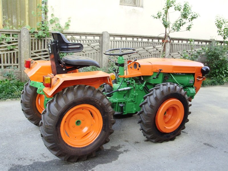 Traktor Tomo Vinković 731