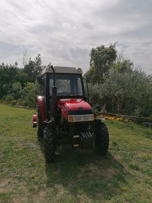 Traktor YTO 454
