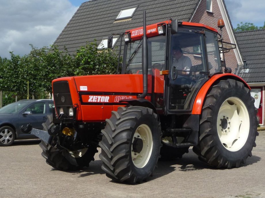 Traktor Zetor 10540 