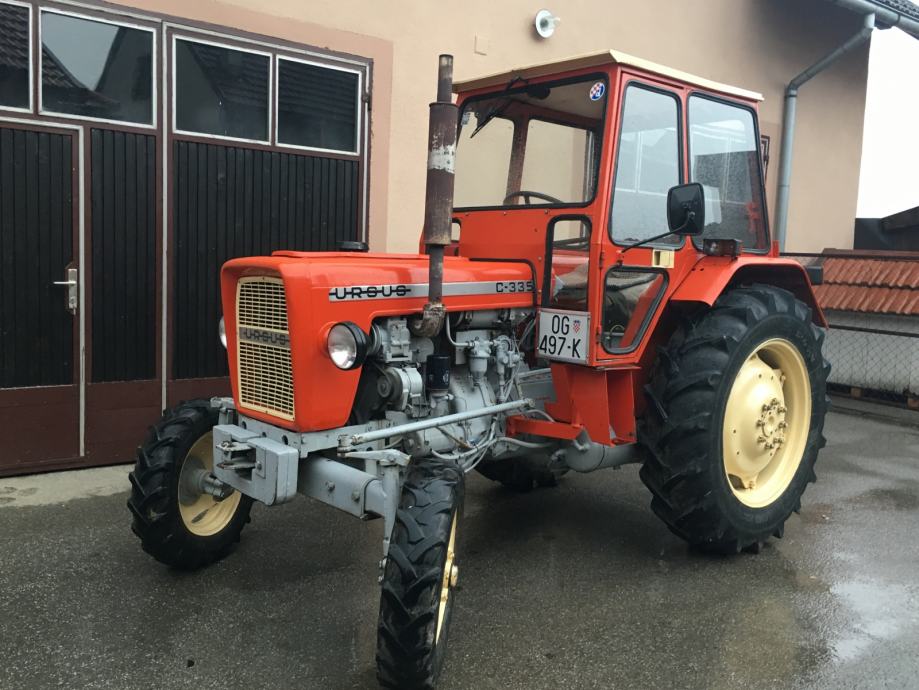 URSUS 335 C